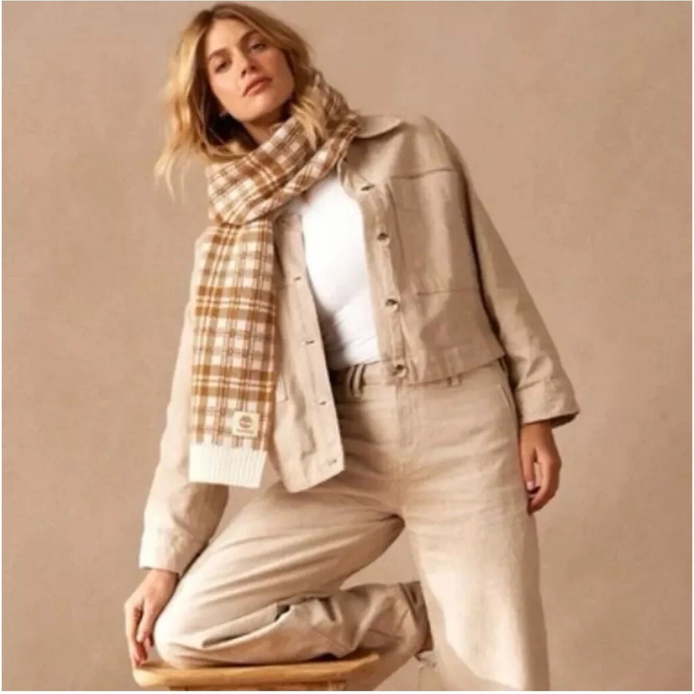 Timberland Plaid Knit Scarf Brown White OS Acrylic Winter Cold Weather T101808